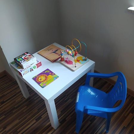Apartament Przy Fontannie Neptuna Gdańsk Extérieur photo
