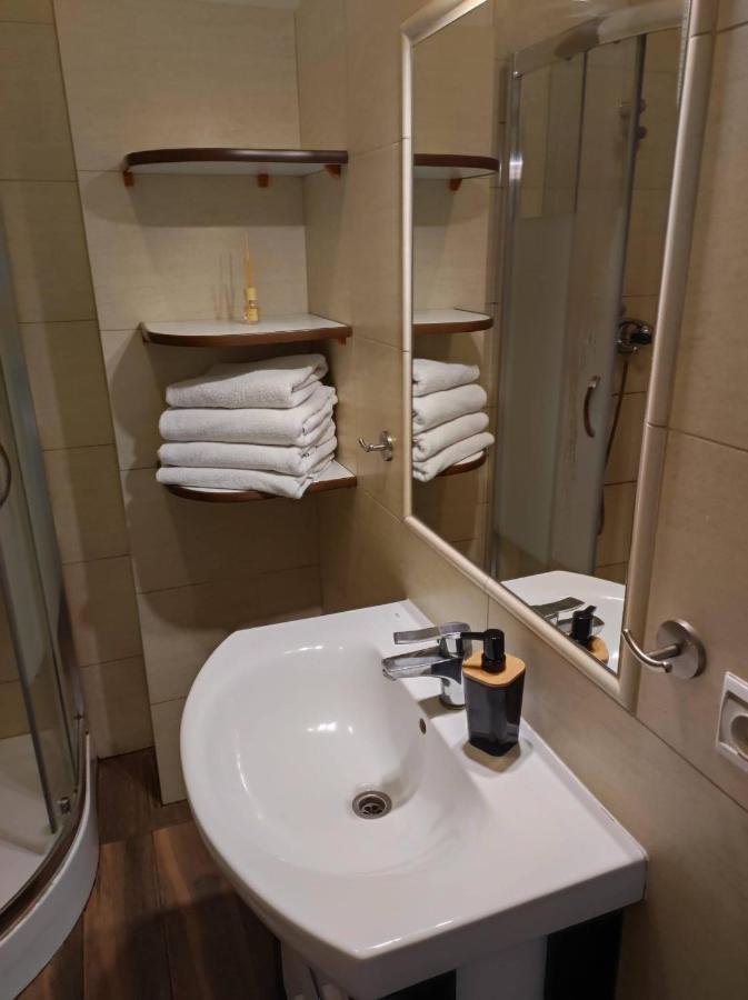 Apartament Przy Fontannie Neptuna Gdańsk Extérieur photo